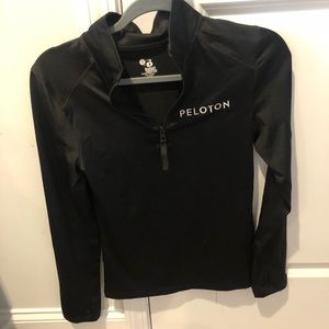 black peloton pullover womens small